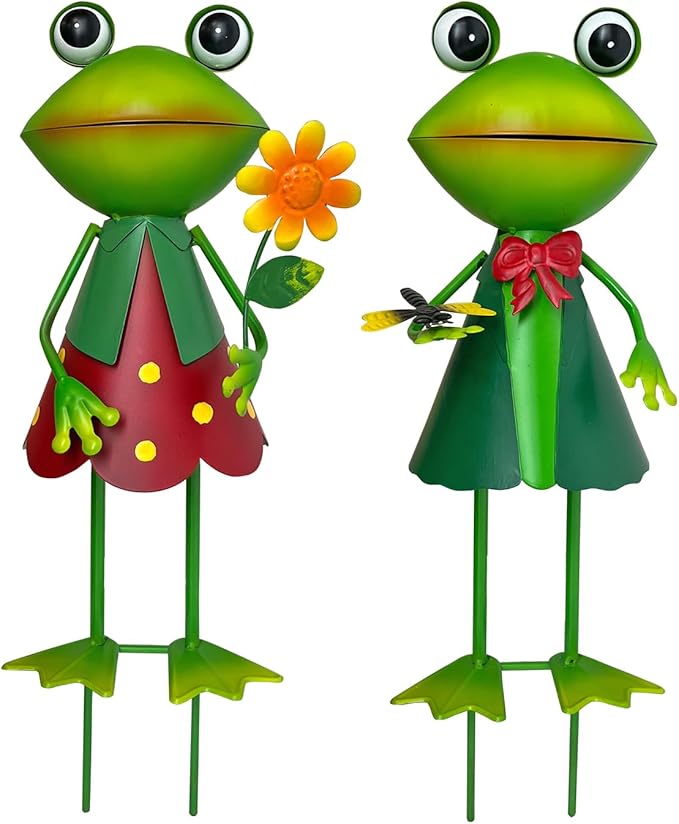 HONGLAND 3D Frog Metal Yard Art - Garden Decor for Outside - Handcrafted Frog Figurine for Lawn Patio Pathway Yard Holiday Garden Stake (with Dragonfly)