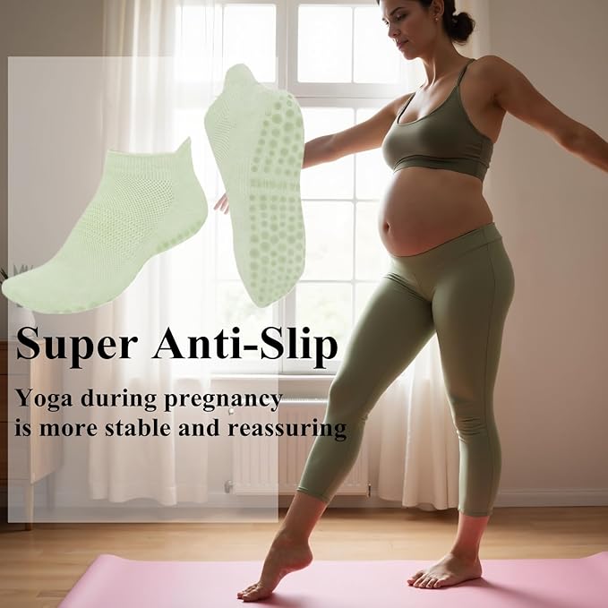 6 Pairs Pilates Socks for Women, Non Slip Yoga Socks with Grips for Barre Ballet Athletic Workout Barefoot Hospital