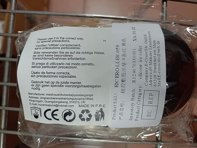 Ice Face Roller, Reusable Silicone Mold Face Massage Eye Facial Beauty Skin Care Tools Apply Ice for Shrink Pores Anti Wrinkle Reduce Puffiness Improve Skin Elasticity, Striped, Black