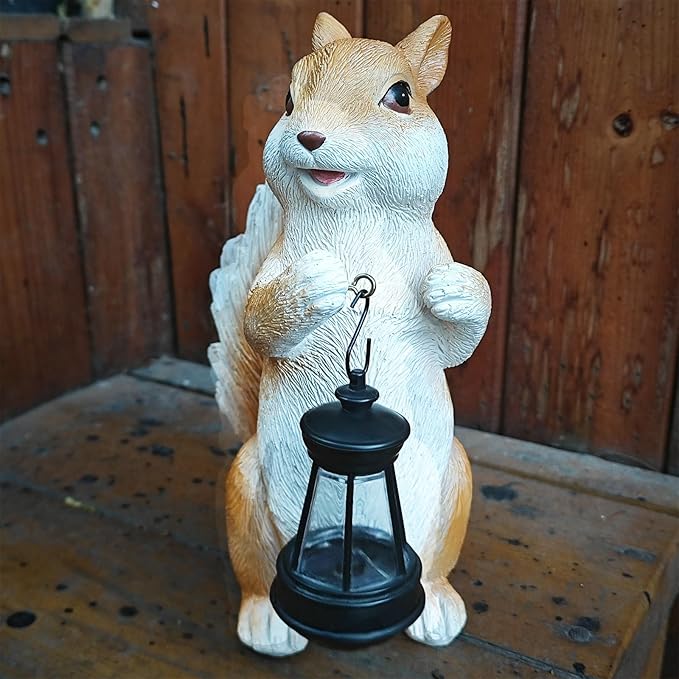 Solar Garden Statues Squirrel Decor - Resin Outdoor/Indoor Squirrel Sculpture Garden Lights Statue Decoration for Patio Home Yard Lawn, Unique Garden Figurine Lights Gift for Mom Grandma