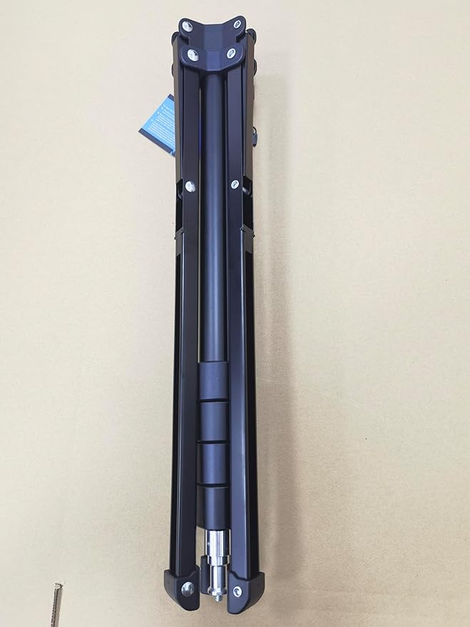 NEEWER 71" Portable Metal Camera Tripod Stand, Reverse Folding Light Tripod with LED Light Ring, Reflector, Flip Locks for Live Streaming, Vlog, Video Recording, ST180R