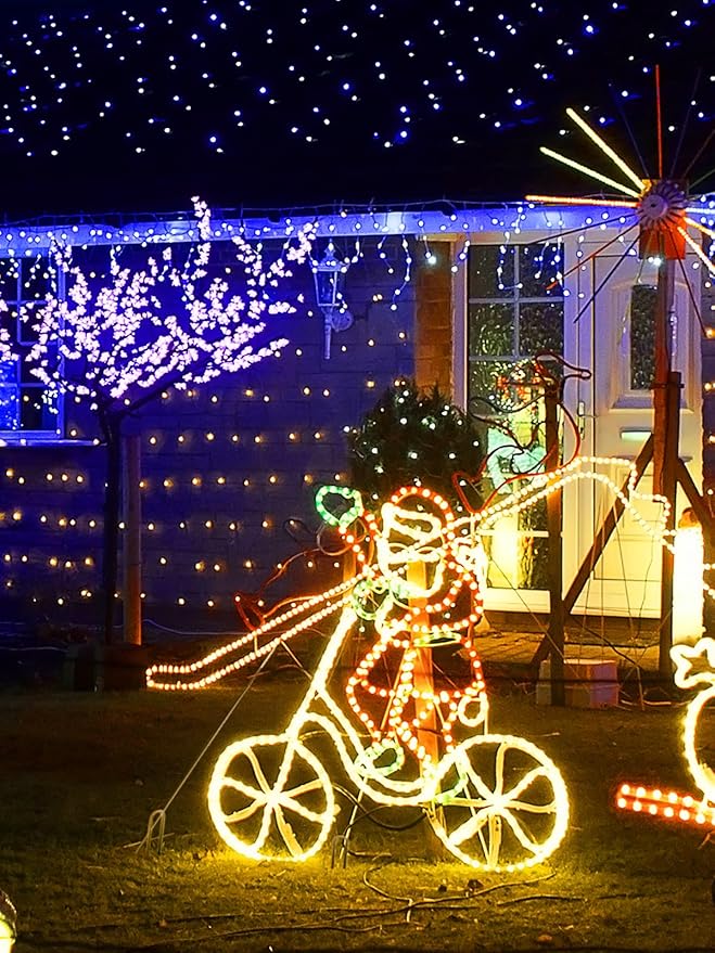 GROWNEER Landscape Staples Anti-Rust, 6 inch 200pcs Garden Staples, Galvanized Tent Stakes SOD Pins Yard Stakes for Securing Weed Fabric Barrier, Ground Cover, Artificial Turf, Dog Fence