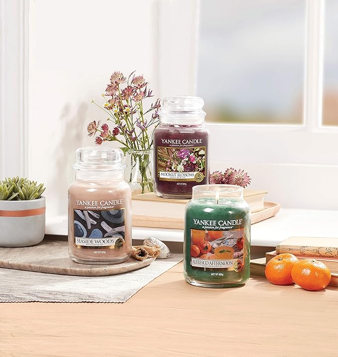Yankee Candle Seaside Woods Scented, Classic 22oz Large Jar Single Wick Candle, Over 110 Hours of Burn Time