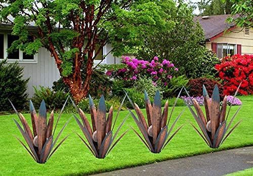Metal Agave Plant Garden Art, 2 Pack Big Tequila Rustic Sculpture, Rustic Metal Agave Plants Lawn Home Ornaments, for Yard Stakes, Garden Figurines, Outdoor Patio (2 PCS Colorful with Light)