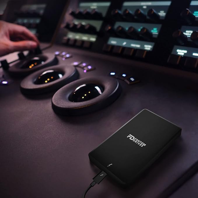 Fantom Drives - 4TB External 3D NAND TLC Portable Solid State Drive - Thunderbolt 3 & 4 USB 3.2 Type-C - 2800MB/s - Intel Certified -TB3X-2300N4TB