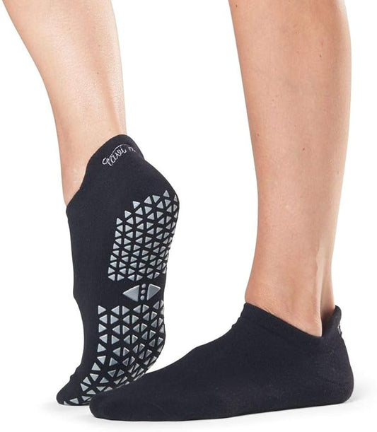 TAVI Women’s Savvy Grip Socks - Pilates for Women, Slipper, Yoga, and Ballet, Barre