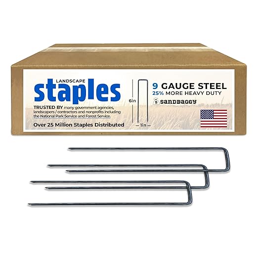 Sandbaggy USA Made 6-inch Landscape Staples - Garden Stakes - Landscaping Fabric, Netting, Sod, Artificial Turf (Heavy Duty, 2000)