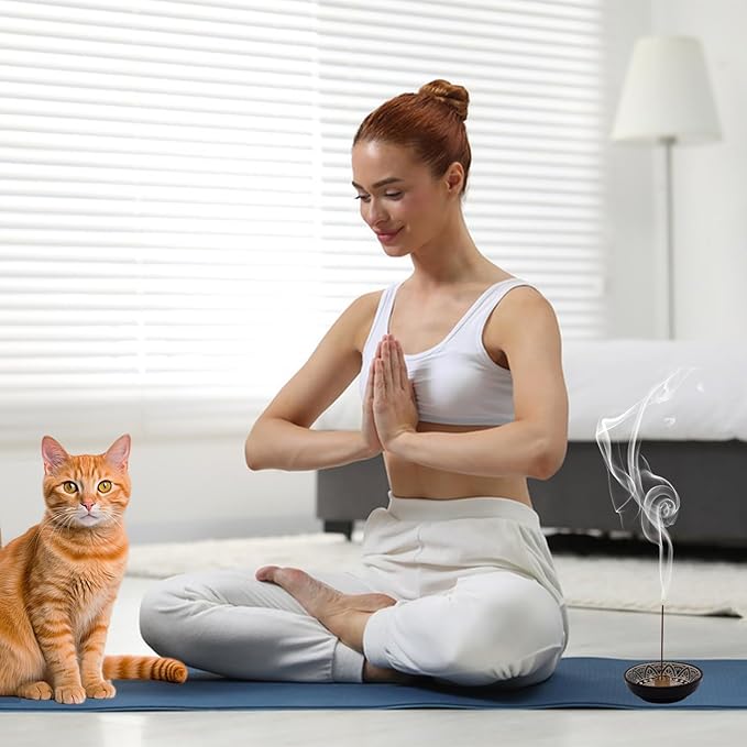 Ceramic Incense Burner Holder for Sticks, Handmade Small Incense Cone Holder for Coil, Sage Cones, Ash Catcher, Smudge Bowl for Yoga Meditation Room Décor