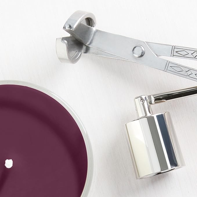 Yankee Candle Large Jar Scented Candle with up to 150 Hour Burn Time, Premium Plant Wax Blend for Consistent Burn, 22 oz Jar Candle with Room Filling Fragrance, Cranberry Chutney