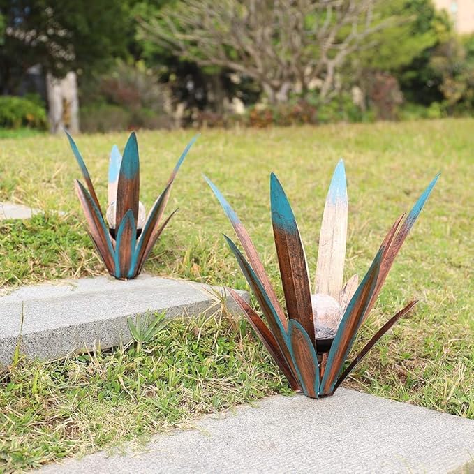 Metal Agave Plant Garden Art, 2 Pack Big Tequila Rustic Sculpture, Rustic Metal Agave Plants Lawn Home Ornaments, for Yard Stakes, Garden Figurines, Outdoor Patio (2 PCS Colorful with Light)