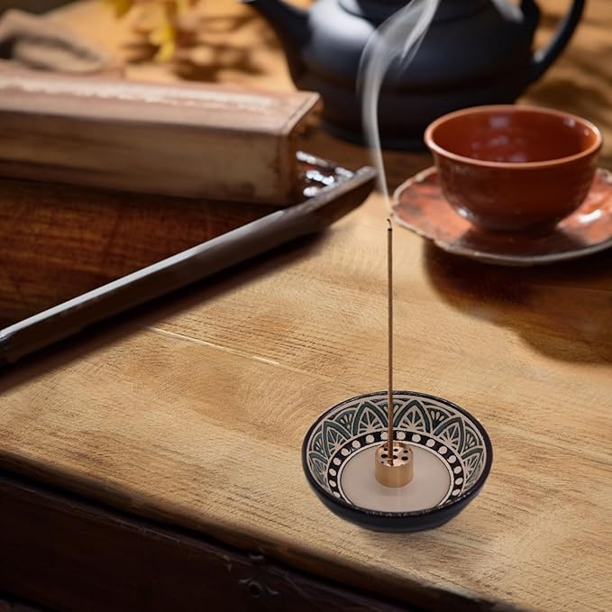 Ceramic Incense Burner Holder for Sticks, Handmade Small Incense Cone Holder for Coil, Sage Cones, Ash Catcher, Smudge Bowl for Yoga Meditation Room Décor
