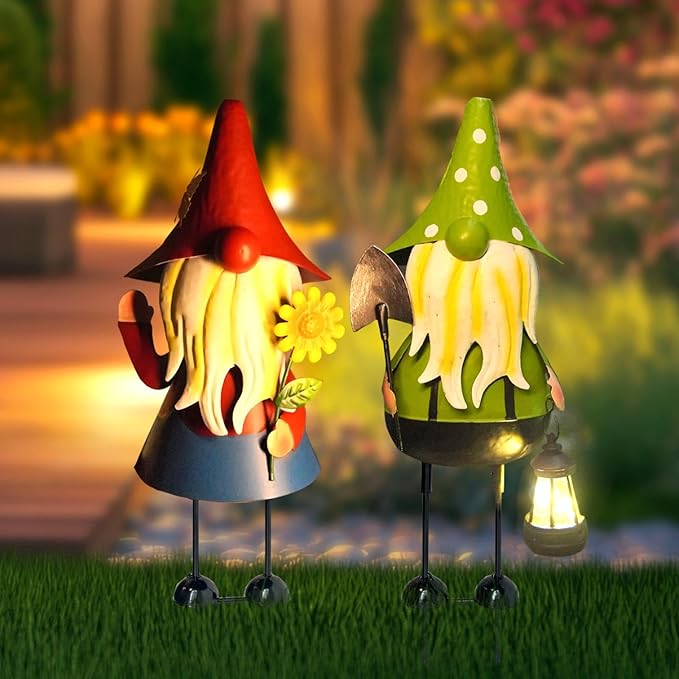 HONGLAND Solar Metal Gnome Yard Art -18 Inch Garden Gnomes Statues Outdoor Decor with Solar Lantern Lights -3D Outdoor Figurines for Patio Yard Lawn Porch Ornament Gardening Gifts