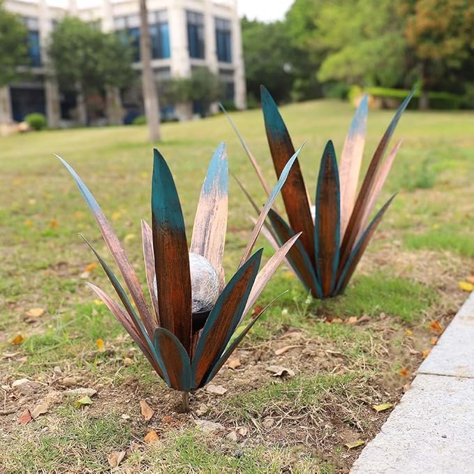 Metal Agave Plant Garden Art, 2 Pack Big Tequila Rustic Sculpture, Rustic Metal Agave Plants Lawn Home Ornaments, for Yard Stakes, Garden Figurines, Outdoor Patio (2 PCS Colorful with Light)