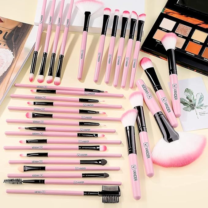 Makeup Brushes, VANDER 32pcs Makeup Brush Set Professional Soft Synthetic Foundation powder concealer blending Make up Brushes, eye shadow blush face brush set, Pink