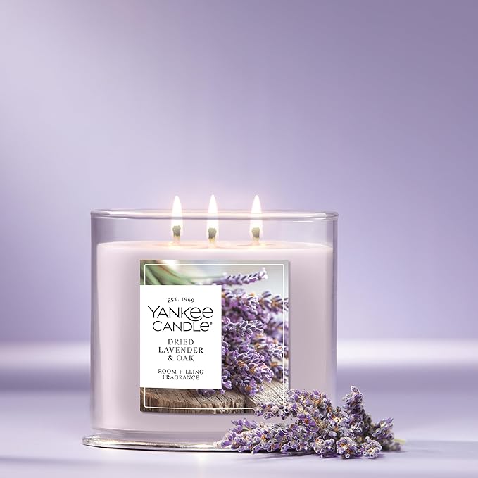 Yankee Candle 3 Wick Candle Jar, Scented Candle with up to 40 Hours of Burn Time, Premium Plant Wax Blend for Consistent Long Lasting Scent from First to Last Burn, Dried Lavender & Oak