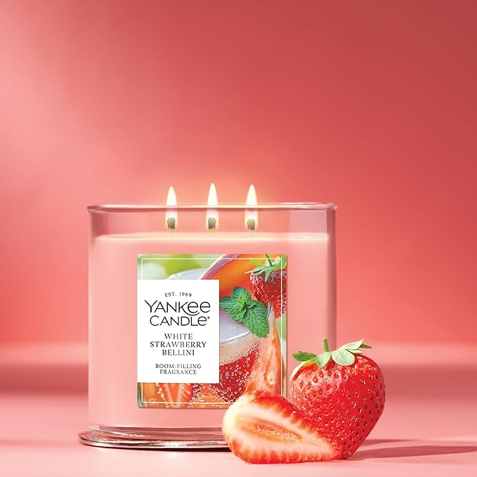 Yankee Candle 3 Wick Candle Jar, Scented Candle with up to 40 Hours of Burn Time, Premium Plant Wax Blend for Consistent Long Lasting Scent from First to Last Burn, White Strawberry Bellini