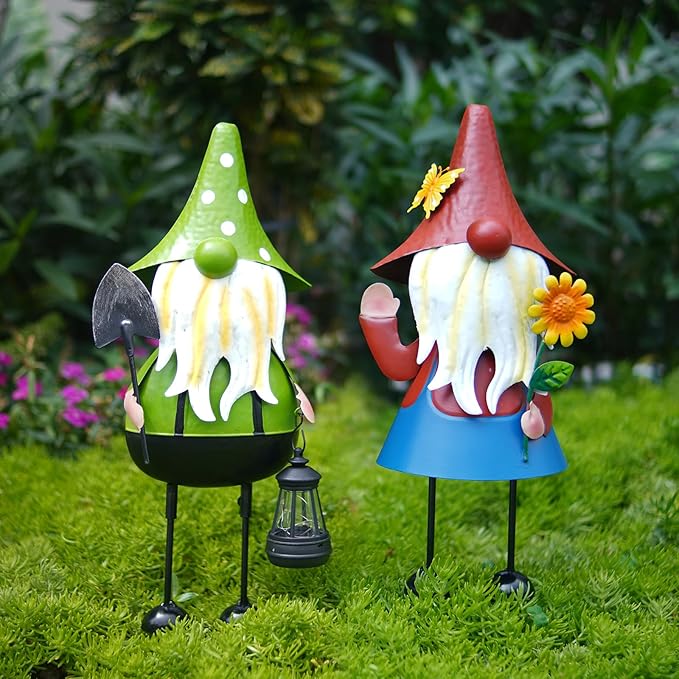 HONGLAND Solar Metal Gnome Yard Art -18 Inch Garden Gnomes Statues Outdoor Decor with Solar Lantern Lights -3D Outdoor Figurines for Patio Yard Lawn Porch Ornament Gardening Gifts
