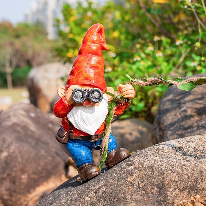 Hanging Gnome Garden Statue Funny Climbing Gnomes with Telescope Figurine Tree Hugger for Outdoor Lawn Home Patio Yard Art Decoration Father's Day Christmas Gardening Gifts for Mom Dad