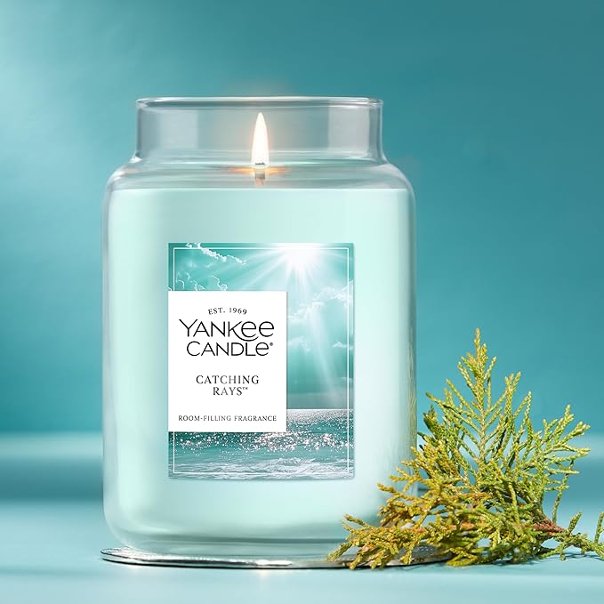 Yankee Candle Large Jar Scented Candle with up to 150 Hour Burn Time, Premium Plant Wax Blend for Consistent Burn, 22 oz Jar Candle with Room Filling Fragrance, Catching Rays